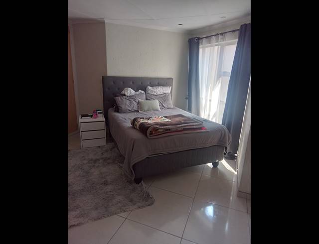 3 BEDROOM DUPLEX TO LET IN SUNNINGHILL